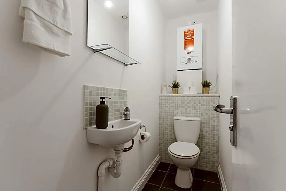 Mile End Rooms 57A-1